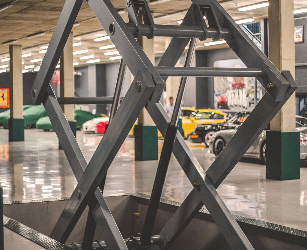 Moss Automotive Lift